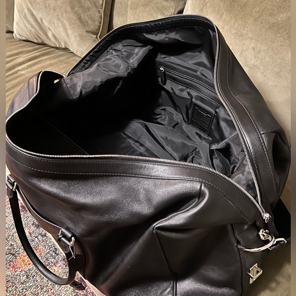 Coach Duffel Bag #5409, Black Leather, Vintage 2000’s, Gym or Travel, Expandable - Picture 10 of 12